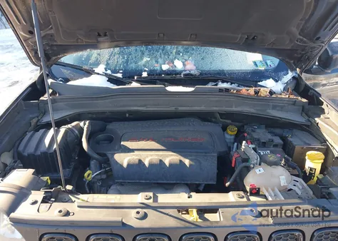 2016 Jeep Renegade Justice из США, поврежденный, VIN ZACCJBBT2GPD72182